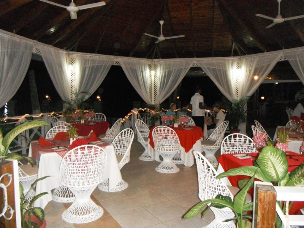 Rondel Village Negril Exterior foto
